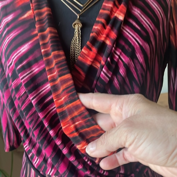 Gorgeous faux wrap dress! Vibrant colors❤️💛🧡 - Picture 4 of 6